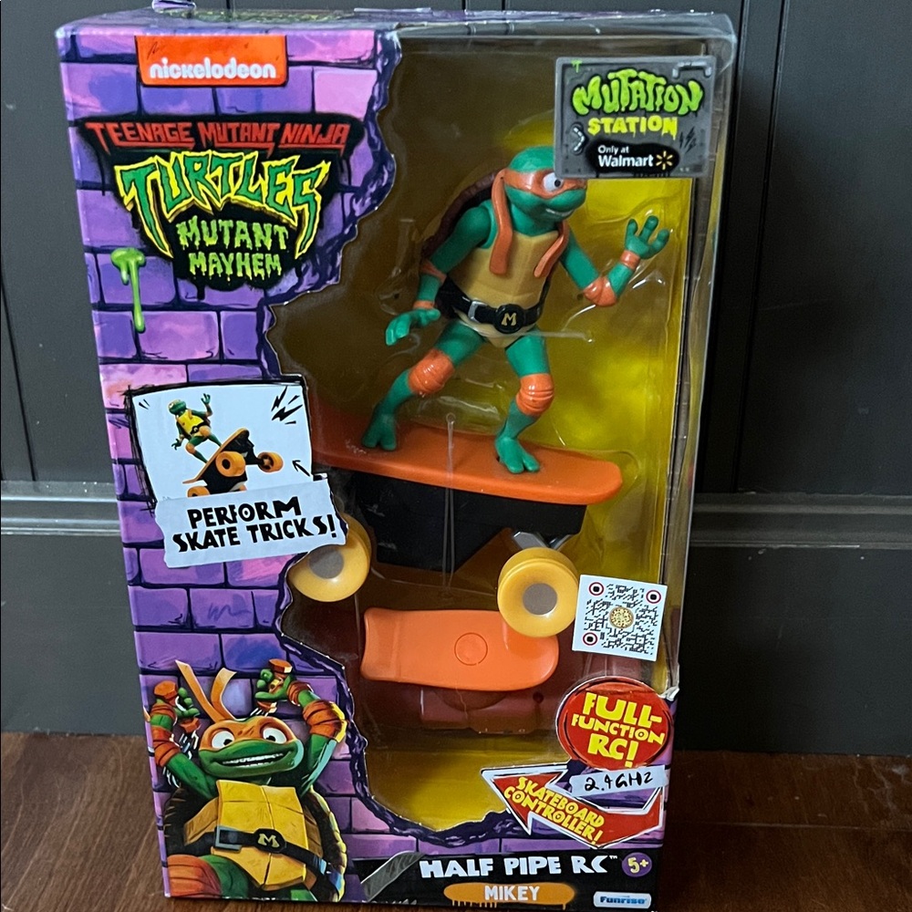 TMNT Mikey Half Pipe RC Skateboard, Mutant Mayhem, NEW, Ninja Turtles, Remote